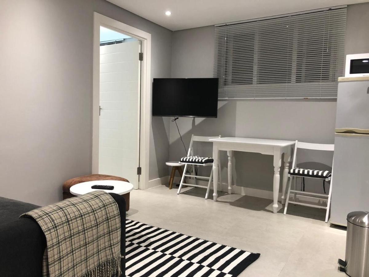 Private Bachelor Pad In Sea Point Apartman Fokváros Kültér fotó