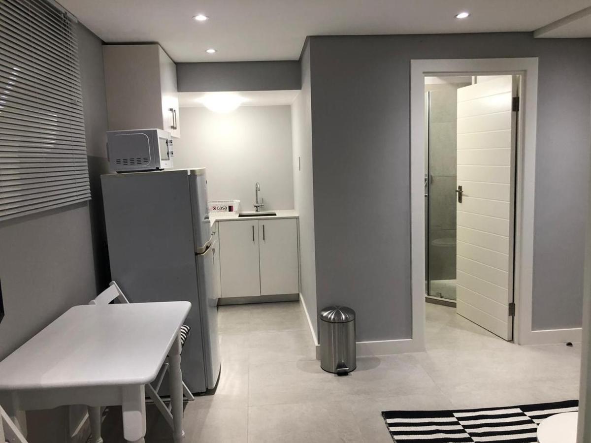Private Bachelor Pad In Sea Point Apartman Fokváros Kültér fotó