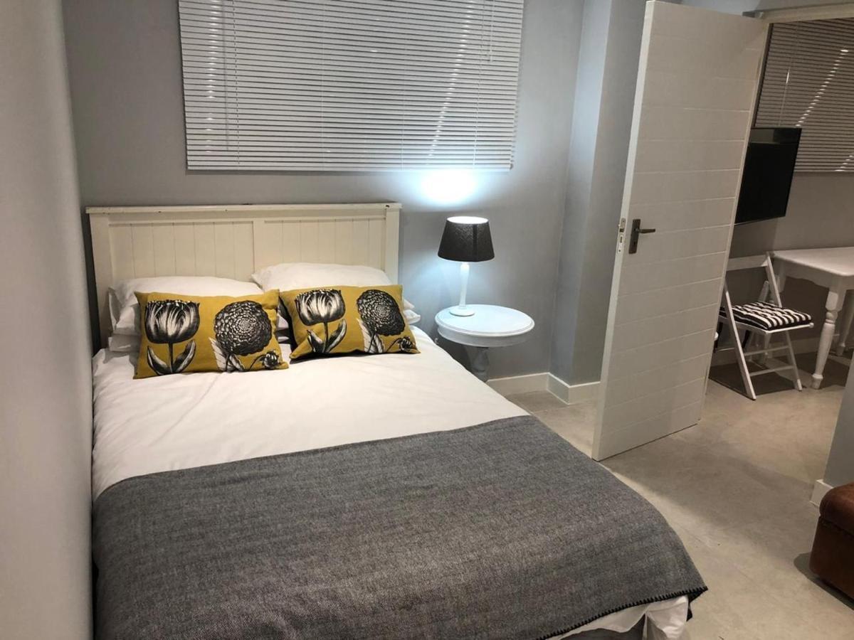 Private Bachelor Pad In Sea Point Apartman Fokváros Kültér fotó
