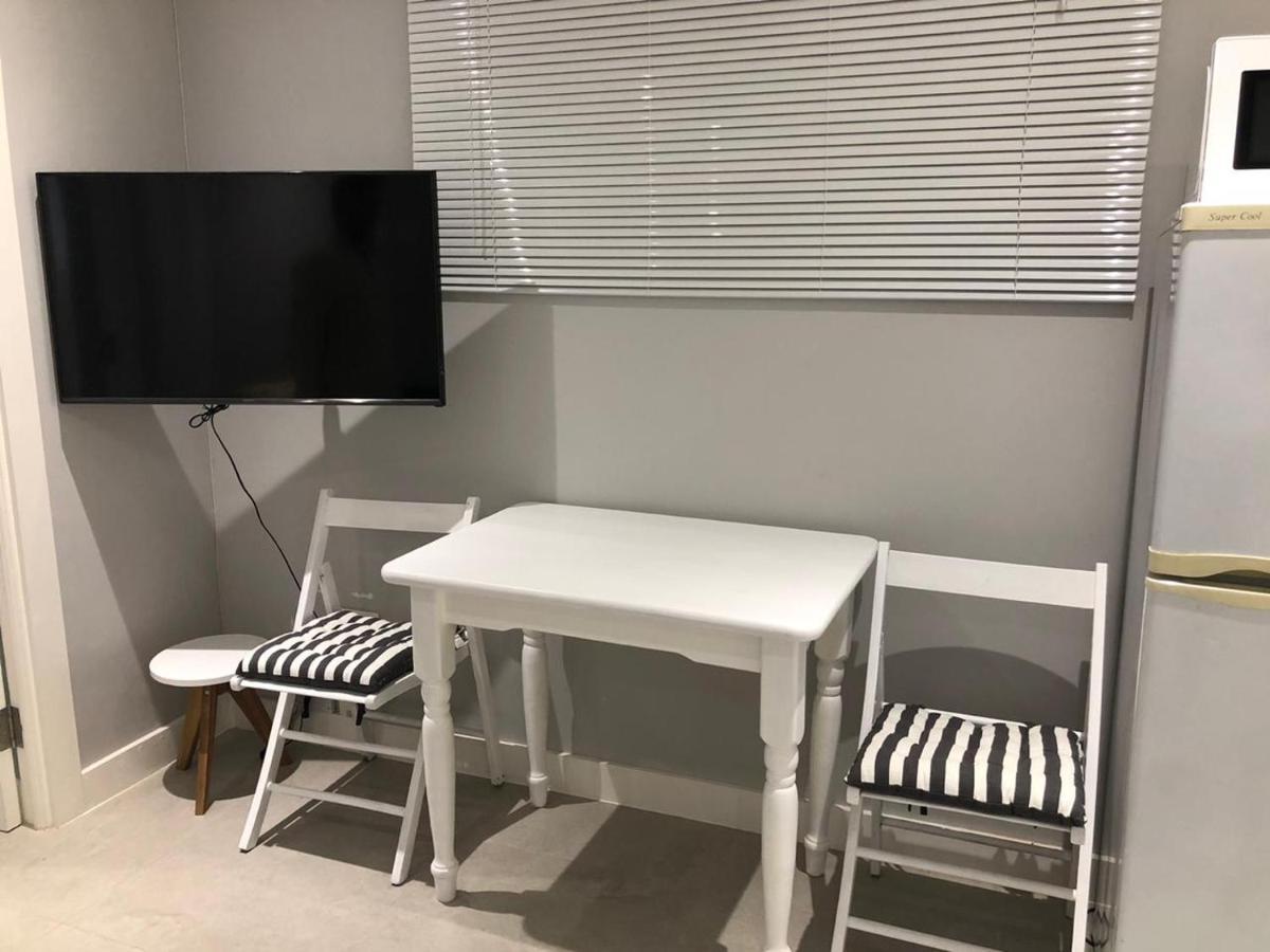 Private Bachelor Pad In Sea Point Apartman Fokváros Kültér fotó